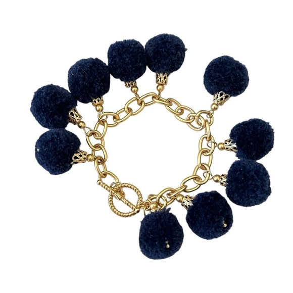 Boutique unbranded Gold tone navy Pom Pom Bracelet toggle closure bracelet 7 in - Picture 3 of 7